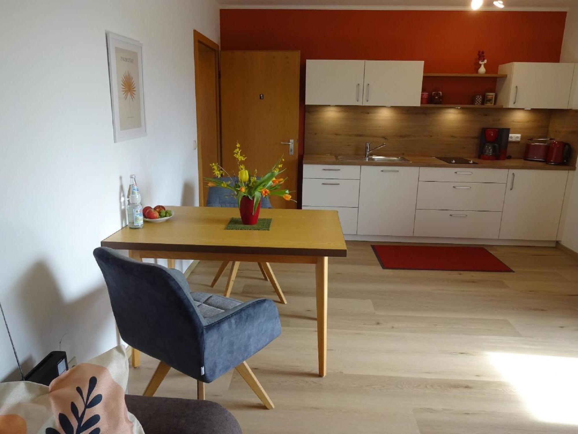 Homestay Gaestehaus Regina *